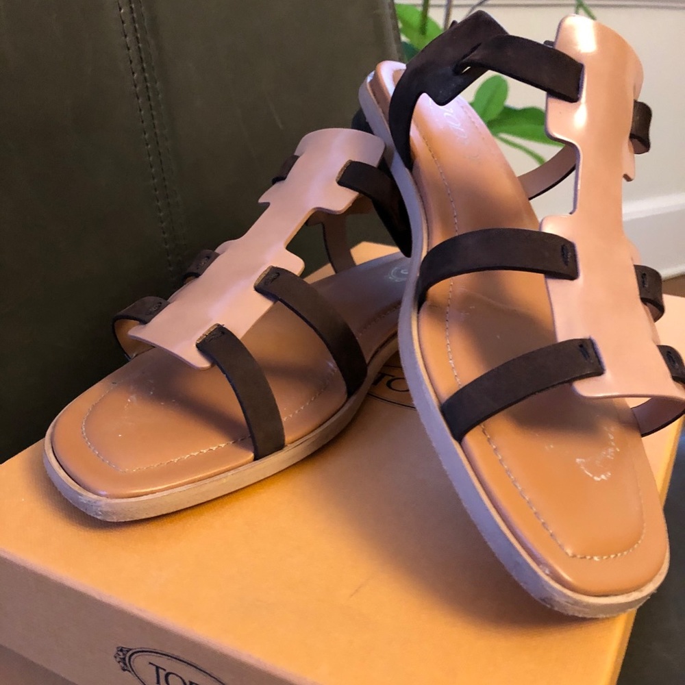 Tod’s Leather/suede flat sandals